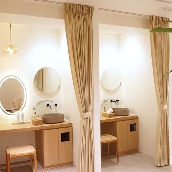 YAYOI CLINICのシミ取りを受けた後のパウダールーム