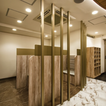 札幌中央クリニックの二重整形を受ける前の待合室