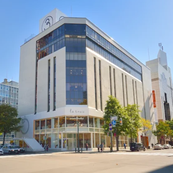 札幌ル・トロワビューティクリニック Vogueの外観の様子