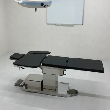 e-clinic 横浜みなとみらい院の二重整形を受ける施術室