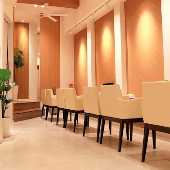 ラコスタ辻堂スキンクリニックのほくろ除去を受ける前の待合スペース