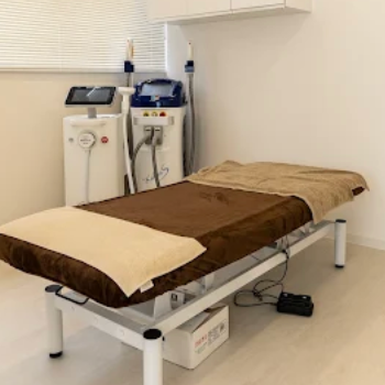 ルラ美容クリニック 横浜院のほくろ除去を受ける施術室