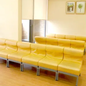 ねむのき皮膚科のほくろ除去を受ける前の待合室