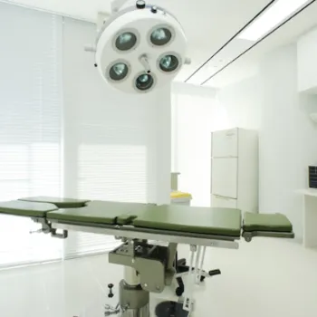 川崎駅前スキンコスメクリニックのほくろ除去を受ける施術室