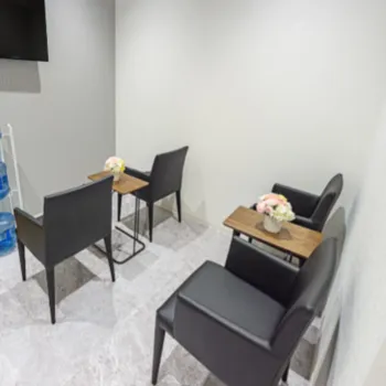 TCB東京中央美容外科 川崎院のほくろ除去を受ける前の待合室