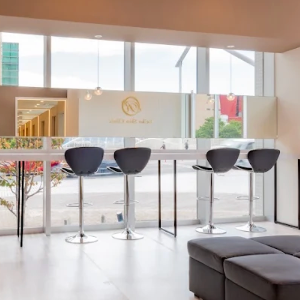 Reiko Skin Clinicのほくろ除去を受ける前の待合スペース