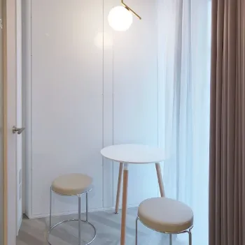 京都六角あおやま形成外科皮ふ科のほくろ除去を受ける前のカウンセリングルーム