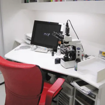 村上皮フ科クリニックのほくろ除去を受ける前の診察室