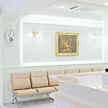 三番町SAORI皮膚科のほくろ除去を受ける前の待合室