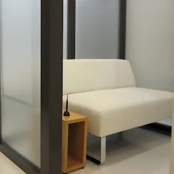 城本クリニック 松山院のほくろ除去を受ける前のカウンセリングルーム