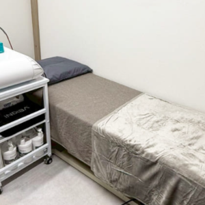 ガーデンクリニック 名古屋院のシミ取りを受ける施術室