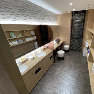 うらた皮膚科のシミ取りを受けた後のパウダールーム