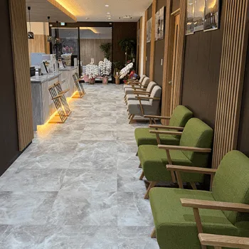 いしかわ皮ふ科・形成外科のほくろ除去を受ける前の待合室