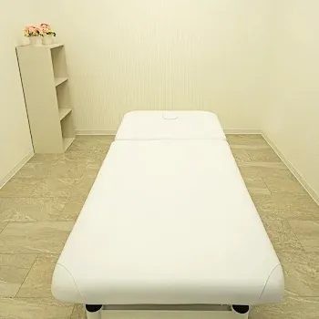 TCB東京中央美容外科 岡山院のほくろ除去を受ける施術室