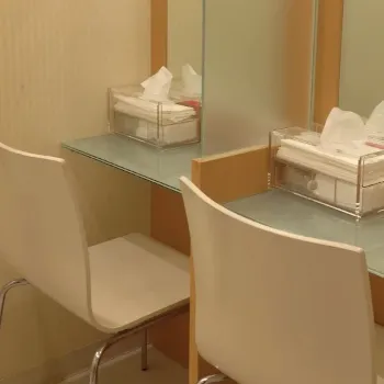 品川美容外科 大宮院のほくろ除去を受けた後のパウダールーム