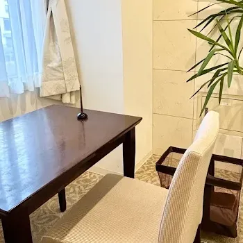 フェミークリニック 大阪3院のシミ取りを受ける前のカウンセリングルーム