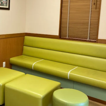 あきもと皮フ科クリニックのほくろ除去を受ける前の待合室
