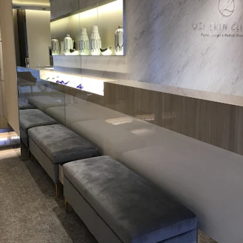 オジスキンクリニックのほくろ除去を受ける前の待合室
