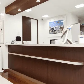 あおよこ皮膚科クリニックのほくろ除去を受ける前の受付