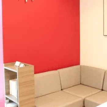 めぐろ皮膚科クリニックのほくろ除去を受ける前の待合室