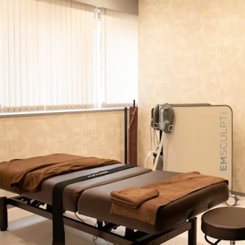 AURORA CLINICのほくろ除去を受ける施術室