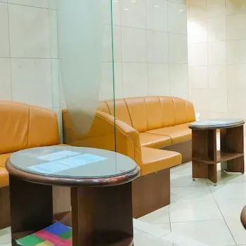 共立美容外科 心斎橋院のほくろ除去を受ける前の待合室