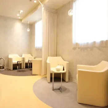 高崎TAクリニックのほくろ除去を受ける前の待合室