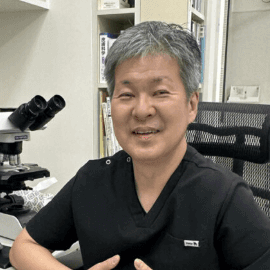 長井皮膚科医院のほくろ除去を担当する医師