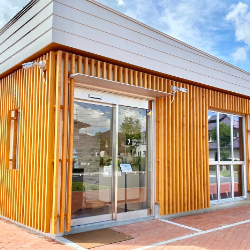 なないろスキンクリニックの外観の様子