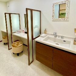 なないろスキンクリニックのほくろ除去を受けた後のパウダールーム