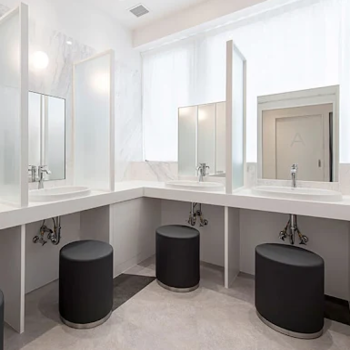 上野御徒町ファラド皮膚科のほくろ除去を受けた後のパウダールーム