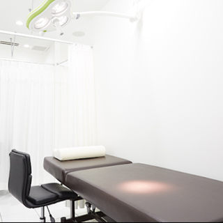 アイシークリニック 上野院のほくろ除去を受ける施術室