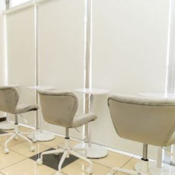 ルラ美容クリニック 上野院のほくろ除去を受ける前の待合室