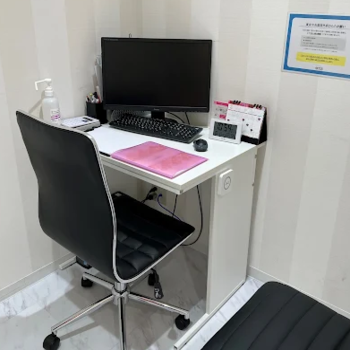 TCB東京中央美容外科 上野院のほくろ除去を受ける前の診察室