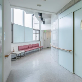 上出皮フ科クリニックの院内の様子