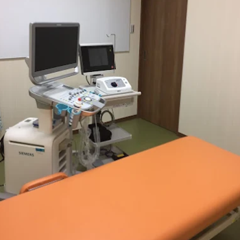 和歌山けいせい静脈瘤クリニックのほくろ除去を受ける施術室