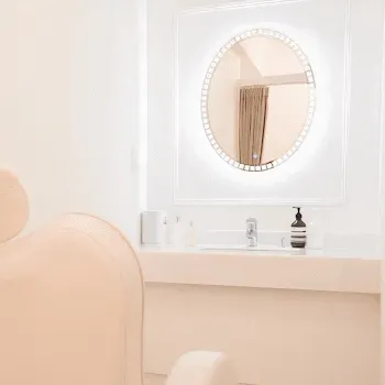 A CLINIC 横浜院の二重整形を受けた後のパウダールーム