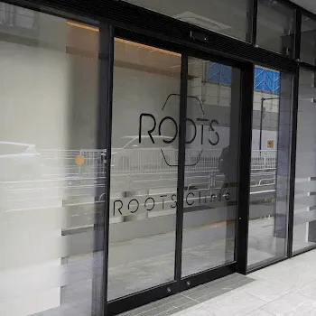 ROOTS Clinicの入口の様子