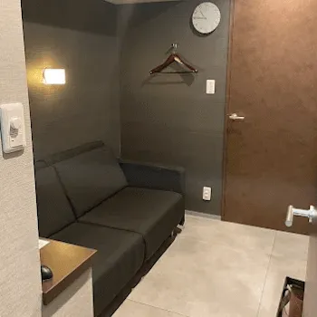 聖心美容クリニック 横浜院の二重整形を受ける前の待合室