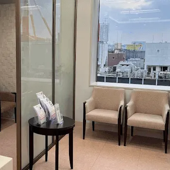 高須クリニック 横浜院の二重整形を受ける前の待合室