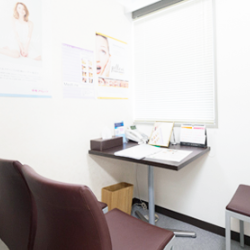 横浜中央クリニックのシミ取りを受ける前のカウンセリングルーム