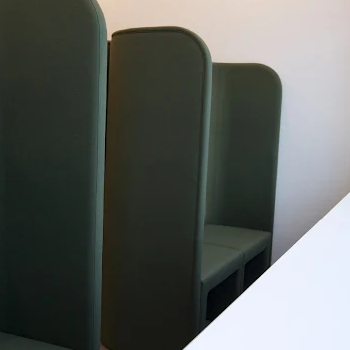 JUN CLINIC 横浜のシミ取りを受ける前の待合室