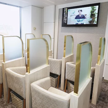 水の森美容クリニック 横浜院のシミ取りを受ける前の待合室