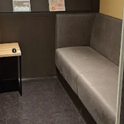 聖心美容クリニック 横浜院のシミ取りを受ける前の待合室