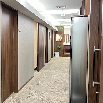 高須クリニック 横浜院の院内の様子