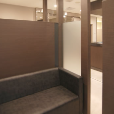 銀座S美容・形成外科クリニックの豊胸手術を受ける前の待合室