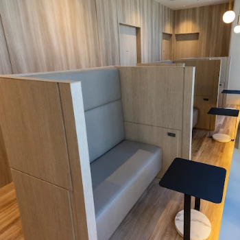 LOCHIC CLINICの豊胸手術を受ける前の待合室