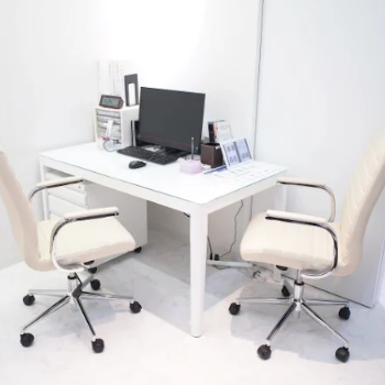 東京美容外科 銀座院の豊胸手術を受ける前の診察室