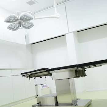 WOM CLINIC GINZAの豊胸手術を受ける手術室