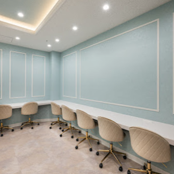 ルラ（LULA）美容クリニック 盛岡付近1院の豊胸手術を受ける前の待合室